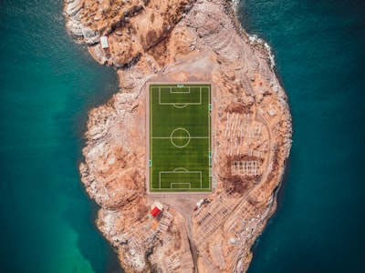 ناديالنصرالسعوديشعاريمثلالعراقةوالطموح